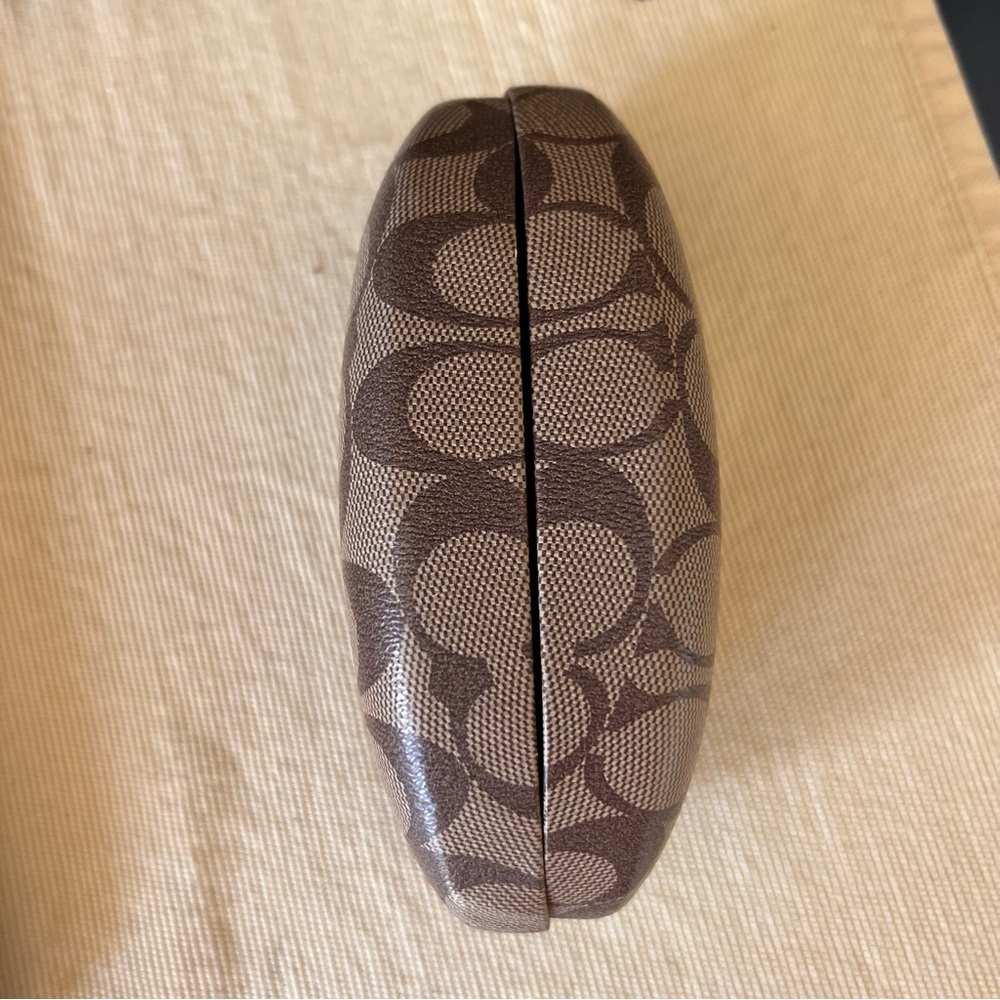 Coach sunglasses case - Picture 2 of 4